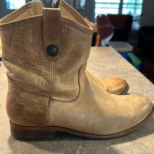 Light brown all leather Frye